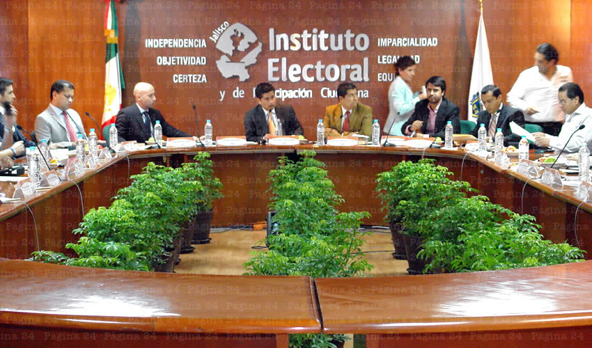 Tanto la denuncia interpuesta por el MC en el que indica que desde el gobierno estatal se lanzó una campaña para desprestigiar a Enrique Alfaro como la que acusa a dos funcionarios de desvío de recursos con fines electorales fueron desechados por el IEPC, por falta de pruebas/Foto: Archivo Página 24