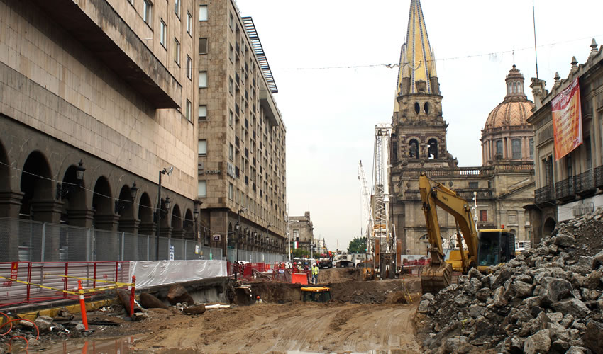 obras tren ligero centro gdl obra de la línea 3 del tren ligero