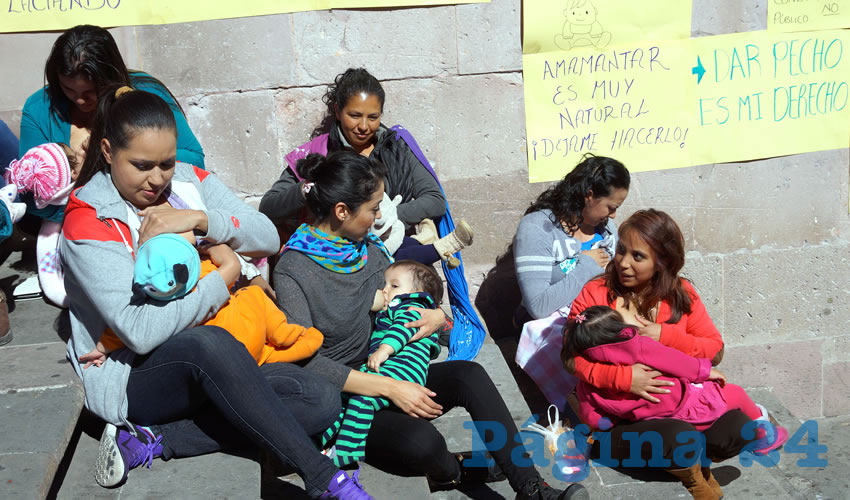 Protestan contra ley que pretende penalizar hasta con cinco años a las mujeres que alimenten con pecho a sus bebés en vía publica. (Fotos: Merari Martínez Castro)