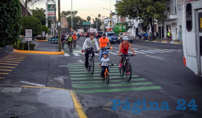 Se debe avanzar en el sentido de la movilidad no motorizada, consideró el presidente municipal tapatío, por lo que es necesario “no dar pasos atrás” en esta modernización que vive Guadalajara, en particular en la zona de Boulevard Marcelino García Barragán/Foto: Cortesía