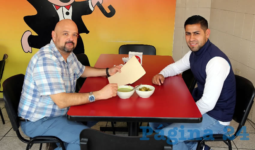 En lechón Pascualito almorzaron Óscar Rodríguez Lomelí y Ulises Hernández