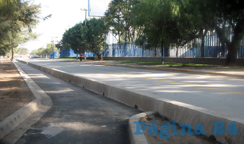 Las últimas semanas vecinos se han manifestado en contra de la construcción de una ciclovía en la avenida Marcelino García Barragán, al grado de llevar el tema a una consulta ciudadana para ver si se continúa la obra o no, pese a que esto representa un bien para la ciudad/Fotos: Archivo Página 24