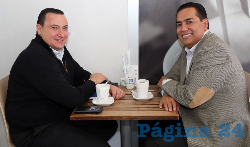 En Café Punta del Cielo departieron Paulo Martínez López, presidente del Comité Directivo Estatal del PAN, y Juan Guillermo Alaniz de León, diputado local