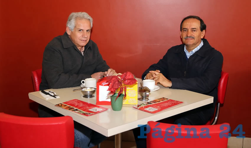 En el restaurante Mitla compartieron el primer alimento del día Evaristo Martínez Hernández y Alfredo Reyes Velázquez