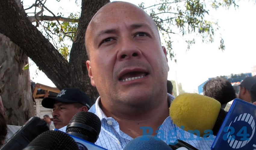 Luego del mensaje dado por el presidente de México, Enrique Peña Nieto, donde defendió el gasolinazo, Enrique Alfaro dijo que hace falta que el mandatario se ponga a trabajar en limpiar la red de corrupción que impera en Pemex/Foto: Francisco Tapia