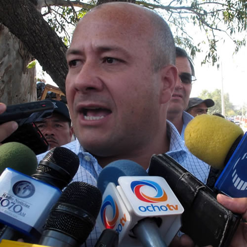 “Sí les pido encarecidamente a varios, porque eso fue lo que acordamos, también cubran lo que estamos haciendo, si no me la paso hablando de lo que cada quien quiere, hacemos las dos cosas, yo ofrezco hacerlo, pero ayúdenme (…). A prueba todos”, tronó el alcalde de Guadalajara ante reporteros de la fuente/Foto: Archivo Página 24