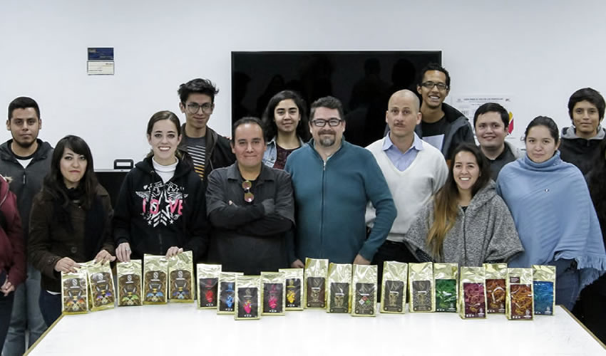 Los alumnos realizaron una investigación a fondo sobre la cultura del municipio para generar etiquetas y envases acordes a cuatro tipos de café