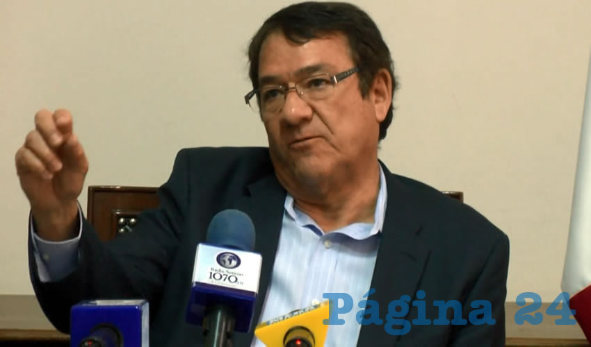 Los 108 millones de pesos que debieron utilizarse para el Fondo de Aportaciones para la Nómina Educativa y Gasto Operativo (Fone), fueron a parar a estrategias de comunicación de la Secretaría de Educación encabezada por Francisco Ayón, además de que dio parte del dinero en becas y entregas de premio, sin que el fondo lo permitiera, por lo que harán una “reestructuración”, según Héctor Pérez, titular de la Sepaf/Foto: Francisco Andalón López