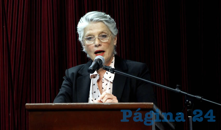 “Yo no lo firmé, no hay una firma en ningún lado; no sólo eso, no se me pidió autorización. Seguramente la artista (Jill Magid) especificará porqué está mi nombre sin haberme pedido permiso, no me lo pidieron para ninguna solicitud de nada”, tronó la secretaria de Cultura de Jalisco sobre la polémica/Fotos: Cortesía