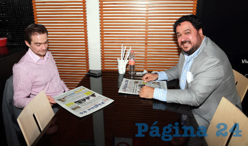 En Café Punta del Cielo departieron Miguel Romo Reynoso, regidor del Municipio de Aguascalientes; y Luis Obregón Pasillas, director de Desarrollo Económico del Municipio de Aguascalientes