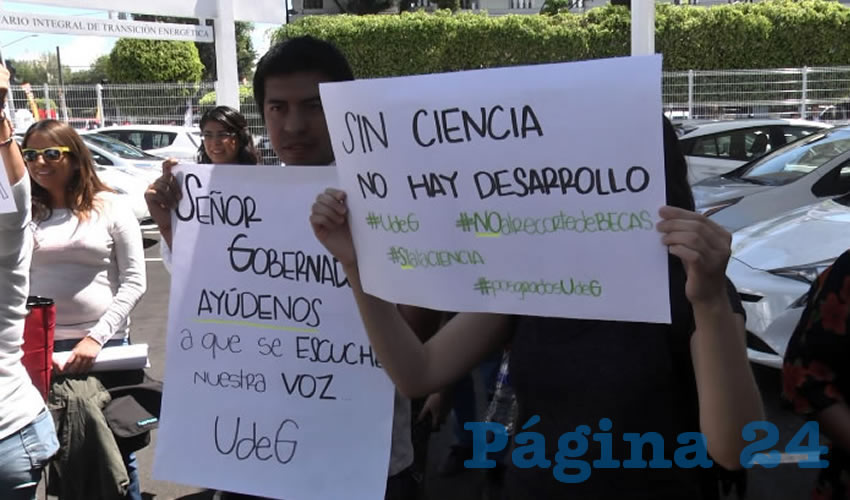 Pidieron apoyo al gobernador de Jalisco, quien derivó a los quejosos con el secretario de Educación y con el rector de la UdeG, quien se comprometió a revisar la problemática