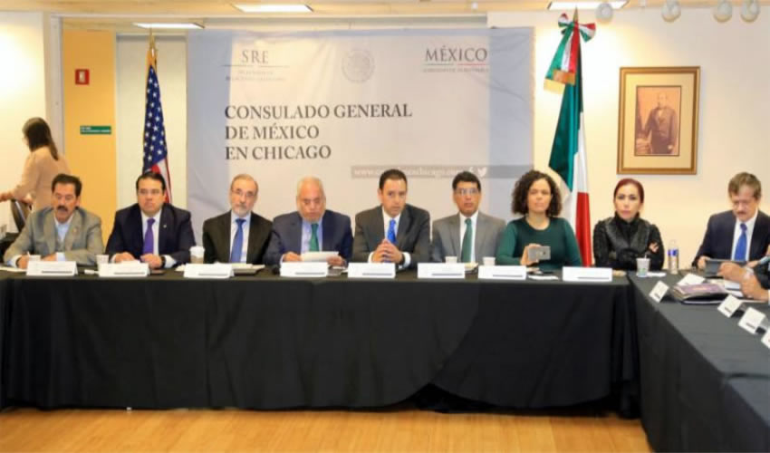 Vamos a oír y ser proactivos con los connacionales, dijo en su primera intervención