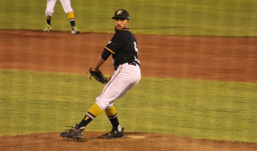 La máquina empezó a descontar en la conclusión con un registro, Saúl Soto llegó al pentágono en wild pitch