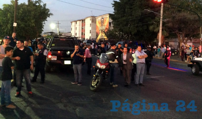 El pleito entre uniformados que por fortuna no llegó a mayores sólo demuestra la falta de coordinación entre la policía de Guadalajara y la fiscalía de Jalisco, situación que aplauden y aprovechan los delincuentes para operar impunemente en la zona metropolitana/Foto: Especial