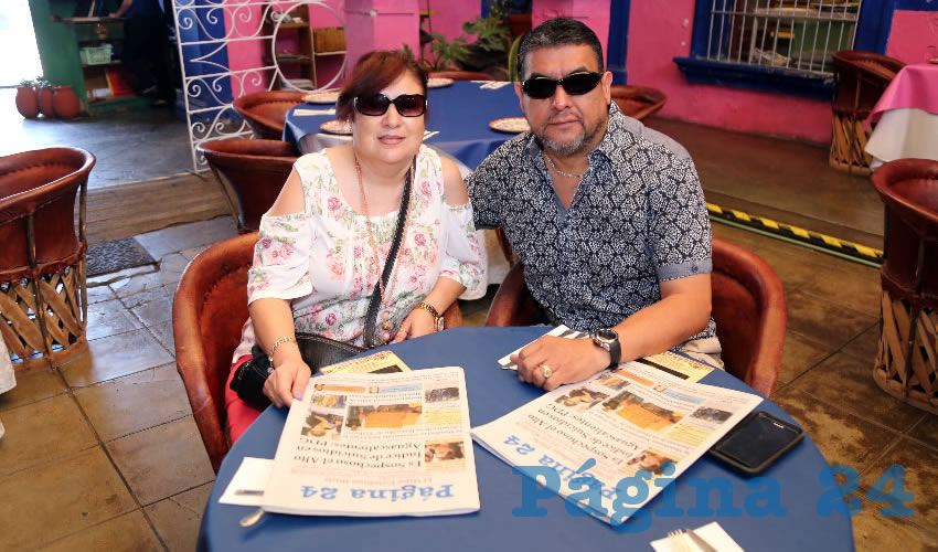 En el restaurante La Saturnina desayunaron Mónica Orozco Gálvez y Saúl Escobedo García
