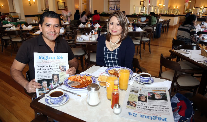En Sanborns Francia compartieron el pan y la sal César Alejandro Hernández Salazar y Gloria Ortega Delgado
