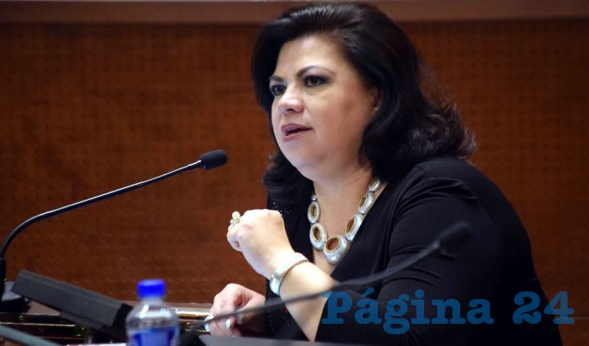Lorena Oropeza Muñoz, legisladora por el Partido Acción Nacional: “El Gobierno del Estado tiene, una visión de darle al pueblo pan y circo” (Foto: Rocío Castro Alvarado)