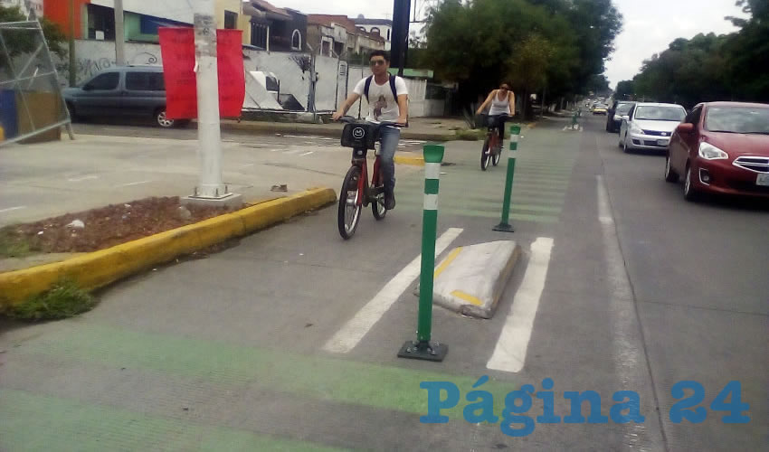 Con más de 13 mil votos de diferencia, el Sí Debe se impuso sobre el No Debe permanecer la ciclovía en Bulevar Marcelino García Barragán/Foto: Archivo Página 24
