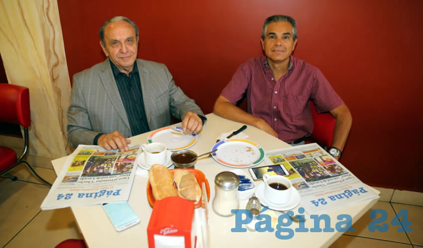 En el restaurante Mitla almorzaron Tomás López Méndez y Eduardo Arredondo Lara, integrantes del Colegio de Abogados del Estado Aguascalientes