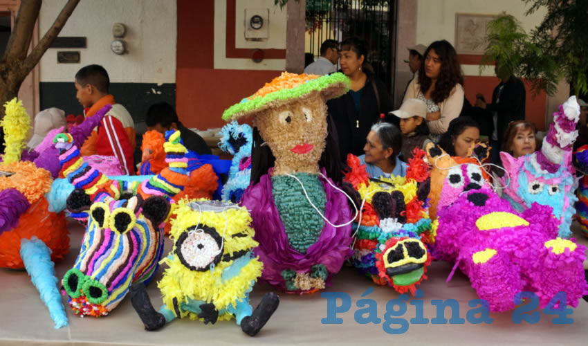 Los talleres que se impartieron fueron de Textil en bastidor, Accesorios de Arte Huichol, títeres y mural (Ceramica), jugando y tallando en cantera, así como cartonería. Para las personas de 12 años en adelante se impartieron los talleres de fibras vegetales, talabartería, tejido, bordado y deshilado, y útiles de ixtle (fibra vegetal). Y para personas de 15 años de edad en adelante fue el taller denominado personajes (Hoja de maíz).