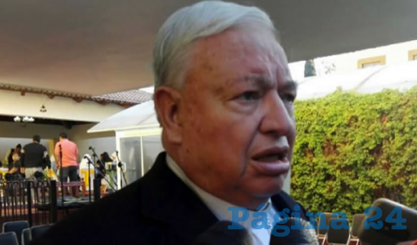 El cardenal Sandoval Iñiguez calificó a la escultura “Sincretismo” como una ofensa y falta de respeto para los católicos. “Eso no se vale, atropellando los sentimientos religiosos, es una ofensa al pueblo”; fue incluso más allá, al advertir que los católicos saldrán a votar el próximo año, lo que le restaría sufragios al alcalde Enrique Alfaro, quien anhela ser gobernador de Jalisco/Foto: Archivo Página 24