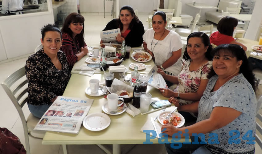 Alma Carreón, Sandra Lomelí, Gabriela Lomelí, Fany Guel, Paz y Zobeida Carreón compartieron el pan y la sal en el restaurante Del Centro
