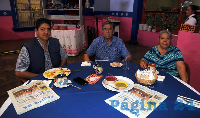 En La Saturnina almorzaron Jorge Saldívar Vargas, Jorge Saldívar Vilchis y Concepción Vargas de Saldívar