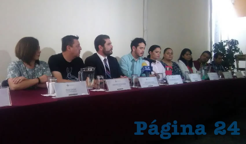 “El objetivo de este programa es que deje de haber infracciones, que se genere una cultura vial, que las personas respeten las normas”, puntualizó el diputado emecista Alejandro Hermosillo, quien acompañó a los colectivos ciudadanos en las mesas de trabajo/Foto: Elizabeth Ríos Chavarría