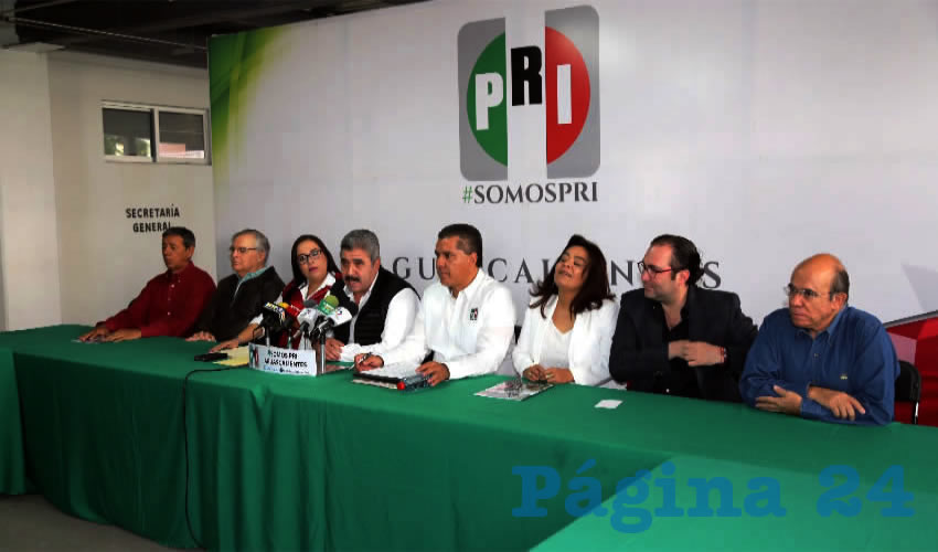 Conferencia de prensa del PRI (Foto: Eddylberto Luévano Santillán)