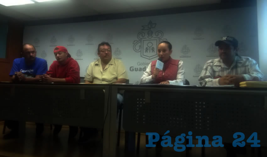 Si la política de protección a los animales va en serio, “que se sancione a los encargados de la unidad de protección animal (Merilyn Gómez y empleados), que por su culpa algunos caballos bajaron 40 kilos o estaban golpeados y nadie se hizo responsable” tras el decomiso de los animales ocurrido hace más de dos semanas, tronó la regidora priísta Ángeles Arredondo/Fotos: Elizabeth Ríos Chavarría y Archivo Página 24