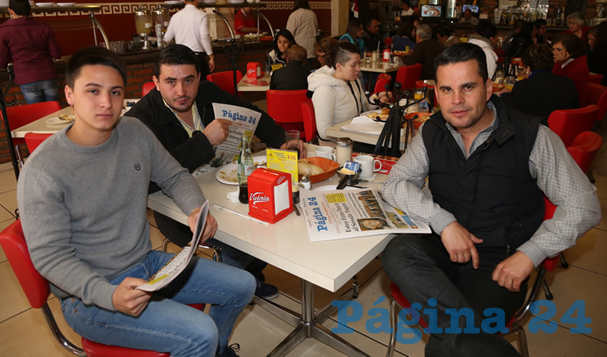 En el restaurante Mitla compartieron el pan y la sal Carlos Manuel López Pacheco, Hamed López López y Vicente Pérez Almanza