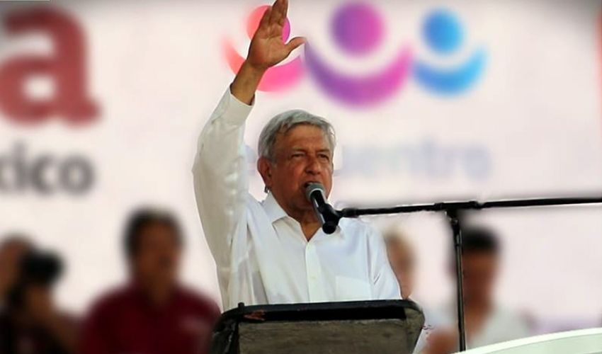 Andrés Manuel López Obrador urgió al mandatario Peña Nieto a enfrentar “el flagelo de la violencia, que está incontrolable en el país” (Foto: Tomada de Facebook)