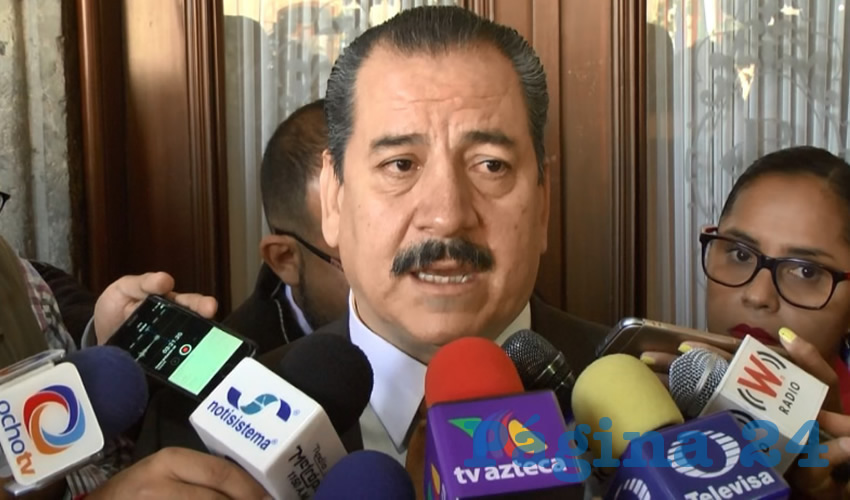 De acuerdo con Raúl Sánchez, fiscal de Jalisco, los operativos en conjunto con la policía estatal, la federal y militares son para “dar tranquilidad y seguridad a los ciudadanos”, aunque es de todos conocido que esta región vive azotada por el narco/Foto: Francisco Andalón López