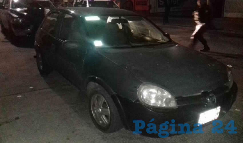 El vehículo Chevrolet Chevy que tripulaban los pillos
