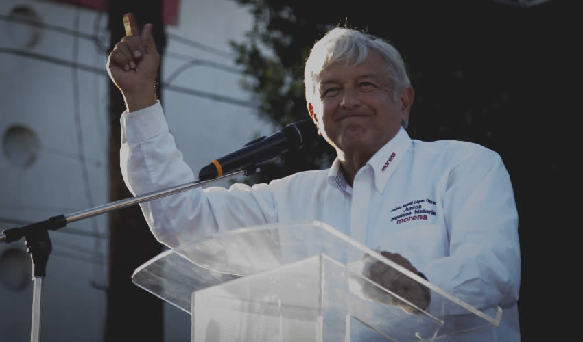 Tijuana, Baja California.- López Obrador, asegura se prepara en las plazas públicas de México para el debate presidencial (Foto: Omar Martínez/ Cuartoscuro)