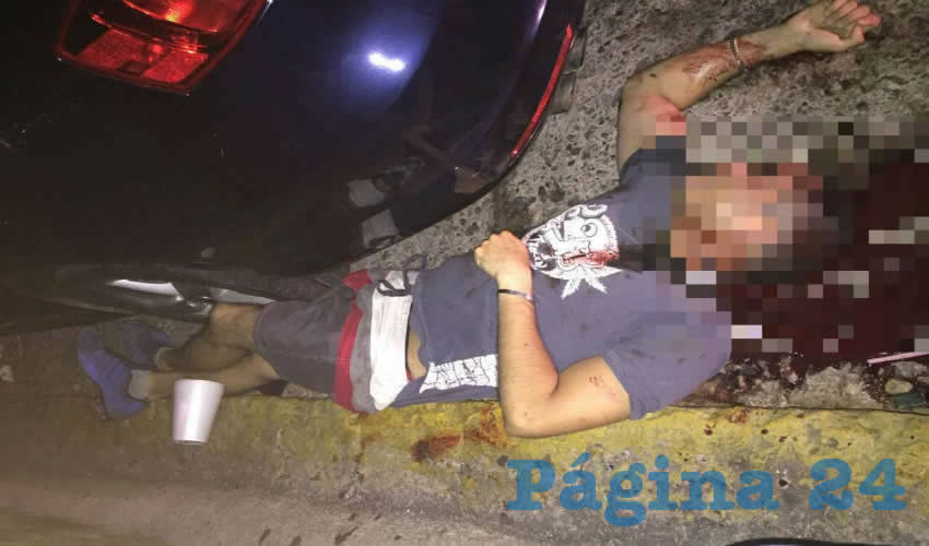 Fuerte reclamo al gobernador Alejandro Tello: “¡Pinche gobierno vale madre, dejaron morir a nuestros familiares!, ¿dónde está el puto helicóptero?” (Fotos: Cortesía)