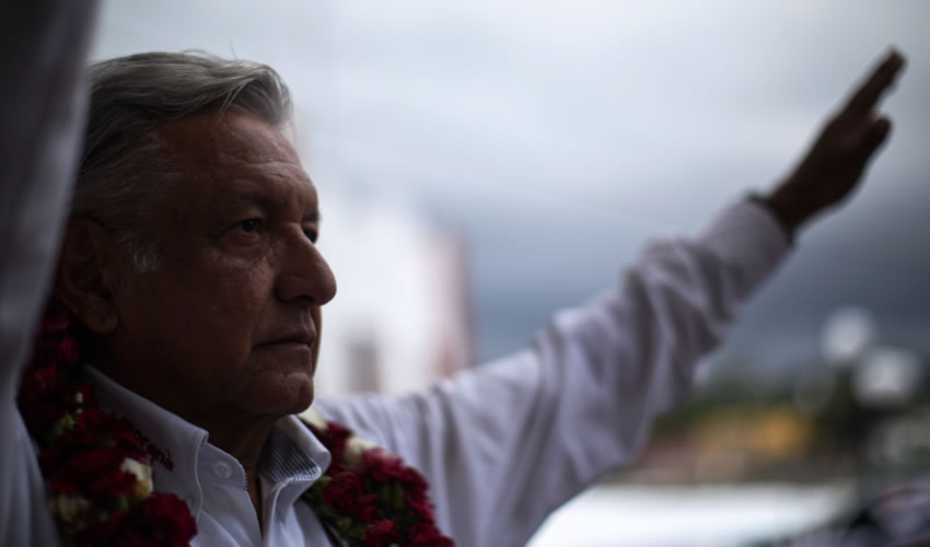 “Hay pobreza en general, pero donde hay más pobreza es en los pueblos indígenas de México”, insistió López Obredor