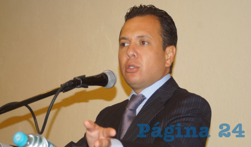 Alejandro Cárdenas, candidato por el partido Verde a la alcaldía de Zapopan, criticó que el gobierno de Pablo Lemus (derecha) “ha sido un gobierno de imagen”, además de que dio permisos de construcción que generan inundaciones y daño ambiental, poniendo en riesgo a la población/Fotos: Especial y Archivo Página 24