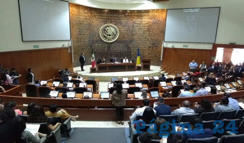 Al asignar los espacios, se halló que Movimiento Ciudadano tendrá 14 diputados, seguido de PAN y Morena con ocho diputados cada uno, seguido del PRI con cuatro, el PRD con dos lugares, en tanto que el PVEM y el PT con uno cada uno/Foto: Francisco Andalón López