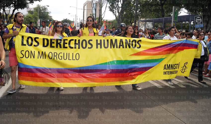 Mediante un comunicado, Coalición Jalisco LGBTTTI no sólo respaldó las iniciativas sino que exigió tomen su curso cuanto antes en el pleno, para así lograr hacer historia en la defensa de los derechos de la comunidad en el estado