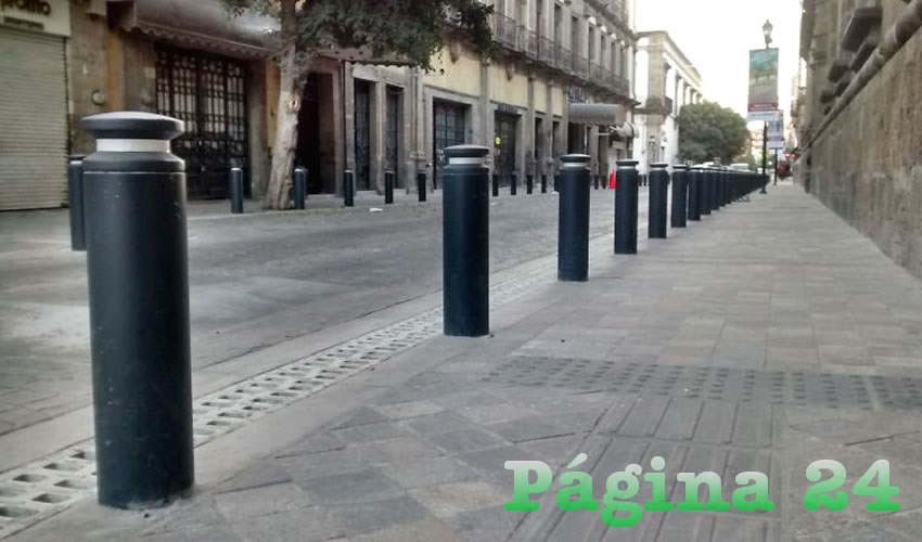 De acuerdo a las medidas, los negocios no esenciales cerrarán a partir de las 7 de la noche de lunes a viernes, mientras que corredores, tianguis y plazas comerciales tendrán prohibido abrir los fines de semana