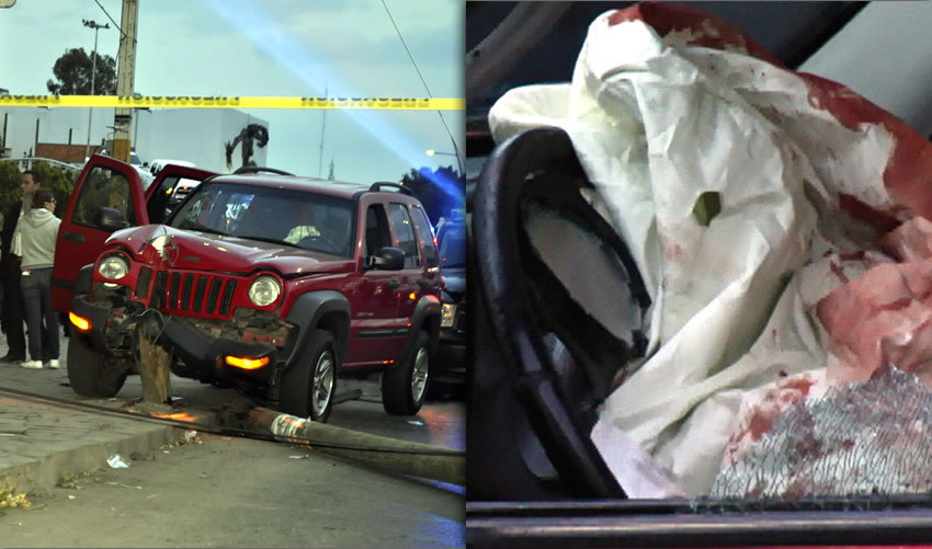 La Jeep Liberty roja, que era conducida por uno de los policías municipales de Guadalupe (Fotos: Cortesía/MegaNoticiasZac)