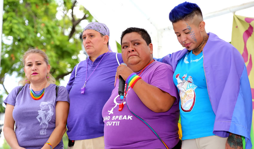 Tras la tragedia se llevó a cabo a la marcha en honor a Luis Fernando, rumbo a Plaza de Armas en donde la comunidad LGBTTTI hizo un enérgico pronunciamiento (Foto: Eddylberto Luévano Santillán)