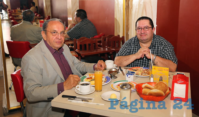 Tom&aacute;s L&oacute;pez M&eacute;ndez, abogado, y Juan Carlos Medina Mazzoco, director general de Consultor&iacute;a Financiera Especializada, desayunaron en el restaurante Mitla