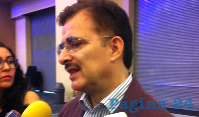El rector de la UdeG, Tonatiuh Bravo, aseguró que la política seguida por la junta de gobierno del hospital es la transparencia, y dijo que el HCG está en la disposición de cualquier revisión que los entes responsables “de hacerlo, lo hagan”/Foto: Adrián Montiel González