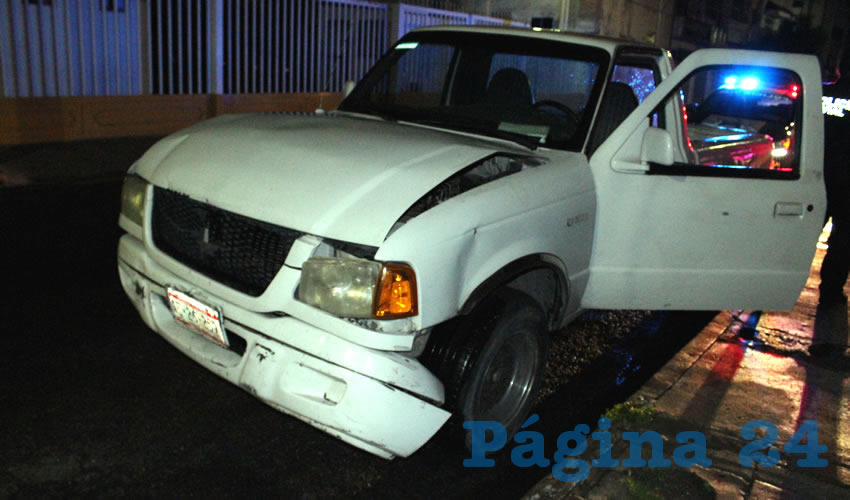 La Ford Ranger que manejaba Jonathan Francisco Orihuela Sol&iacute;s