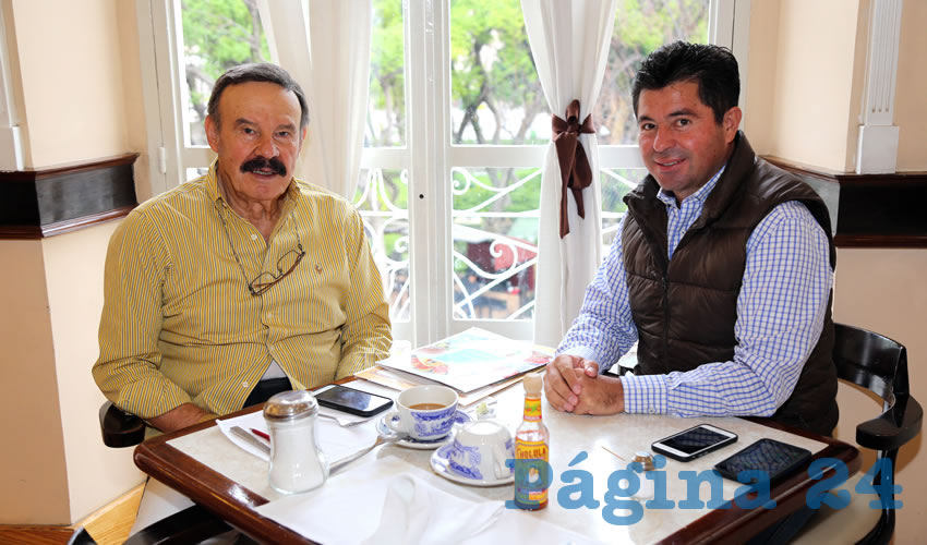 En Sanborns Francia almorzaron Gerardo Franco Cu&eacute;llar, empresario, y Jorge L&oacute;pez Mart&iacute;n, diputado federal por el Partido Acci&oacute;n Nacional (PAN)