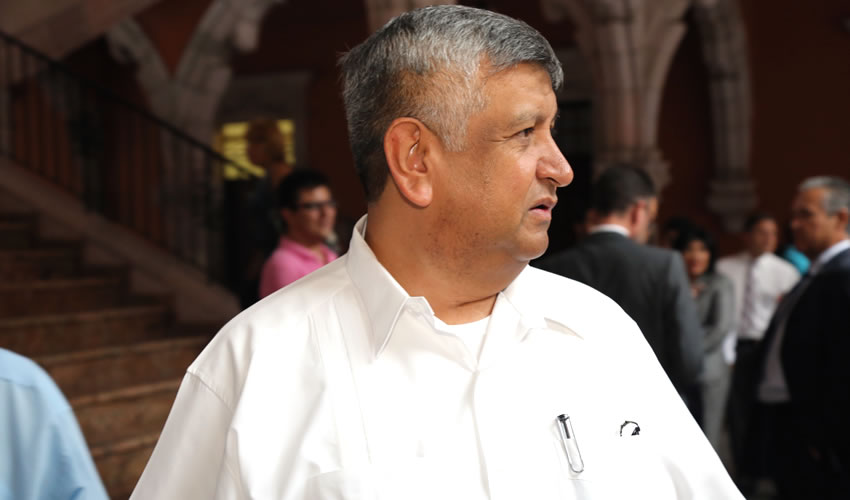 Gilberto Carlos Ornelas, ex diputado perredista 