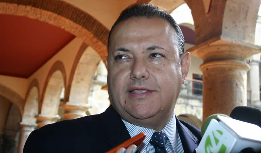 “Esto no va resolver el tema de la impunidad, claro que no, pero es un gran paso (...). Aunque creo que no lo vamos a resolver, sí vamos a mandar una señal en el sentido correcto de que no hay ciudadano de primera y segunda”, según dijo el secretario del Trabajo y ex diputado, Héctor Pizano/Foto: Francisco Tapia 