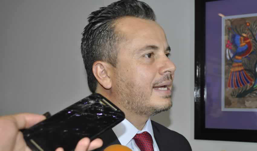 Eduardo López Carrillo: “Obviamente siempre repercute en los costos de una casa o de una empresa, pero hay que estar atentos para poder sobrellevar esta acción” (Foto: Alberto Núñez Hernández)